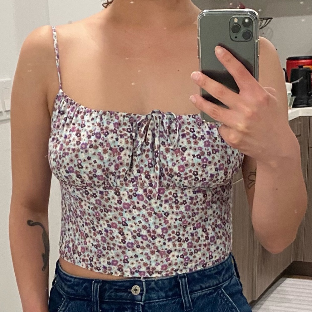 Aritzia Sunday Best floral crop camisole